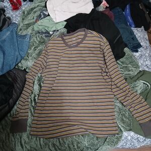 GAP Gray and Yellow Striped Tee